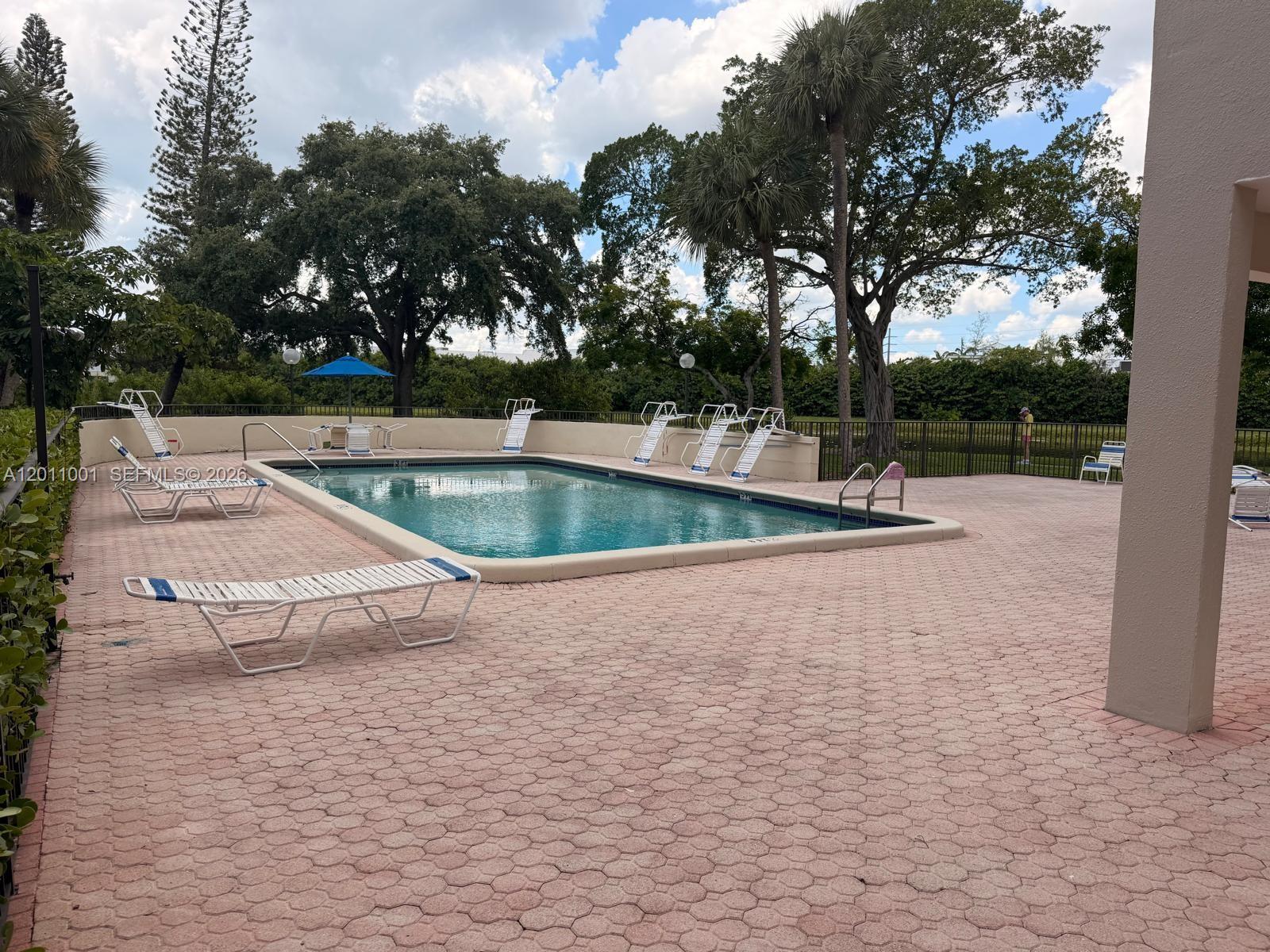 CYPRESS BEND I-D CONDO - Residential