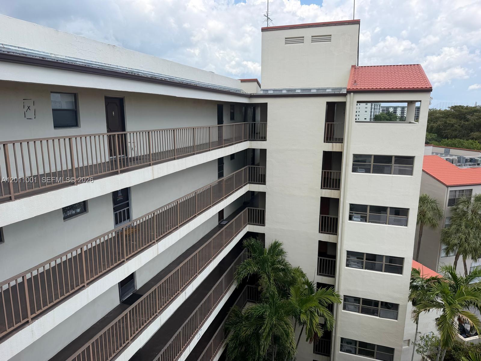 CYPRESS BEND I-D CONDO - Residential