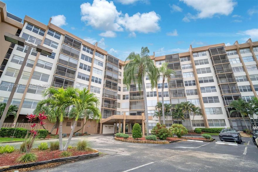 Retire in comfort in this spacious 2 bedroom condominium in the secured, residential resort community of Park Place; travertine floor tiles throughout; kitchen updated (2015); huge primary bedroom fits a king size bed plus more; two walk-in closets with closet systems for maximum storage; updated bathrooms; high impact bedroom windows; close to the elevators & laundry facility; residents & guests can enjoy recreational amenities such as pools, tennis courts, gymnasium, a game room, walking trails, etc.; Park Place is near shopping, medical facilities, restaurants, 2 int'l airports, ports, beaches & highways for easy commuting to Miami, Ft. Lauderdale & elsewhere. Buyers must have minimum 700 credit score & net income of 5 times the current condominium fee.