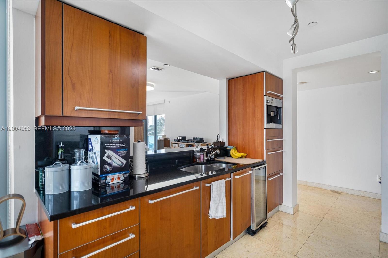 JADE RESIDENCES AT BRICKE - Residential