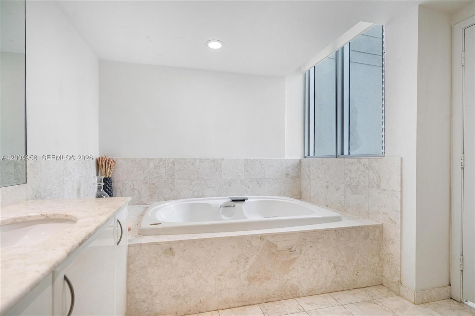 JADE RESIDENCES AT BRICKE - Residential