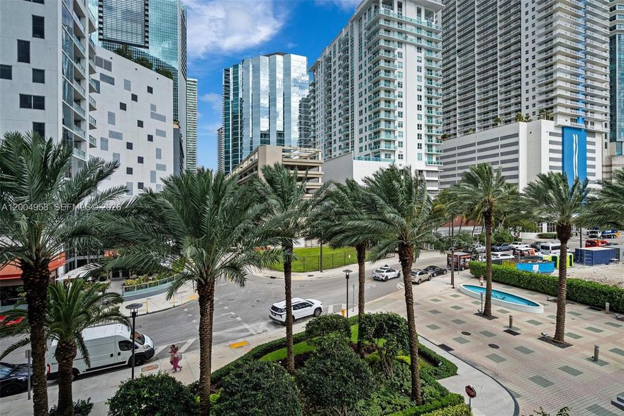 Experience elevated waterfront living at Jade at Brickell, one of Brickell’s most prestigious full-service buildings. This spacious 2-bedroom, 2-bathroom corner residence offers 1,460 SF of interior space, ideally positioned on the 3rd floor with beautiful city views and partial ocean vistas.
Offered at $1,125,000, this residence presents an exceptional opportunity to customize and add value, the unit may benefit from updates—perfect for buyers seeking to personalize a luxury home or investors looking for upside potential.
Jade at Brickell is renowned for its resort-style amenities and white-glove services, including 24-hour security and concierge, a state-of-the-art fitness center, spa, infinity-edge pool overlooking the bay, and beautifully curated common areas that reflect true luxury living. Residents enjoy privacy, exclusivity, and a prime location just moments from Brickell’s finest dining, shopping, and entertainment.
A rare opportunity to own in one of Brickell’s most iconic waterfront towers.