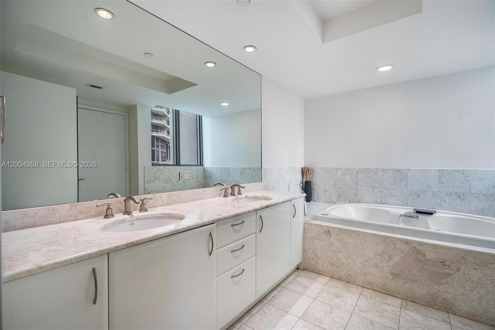 JADE RESIDENCES AT BRICKE - Residential