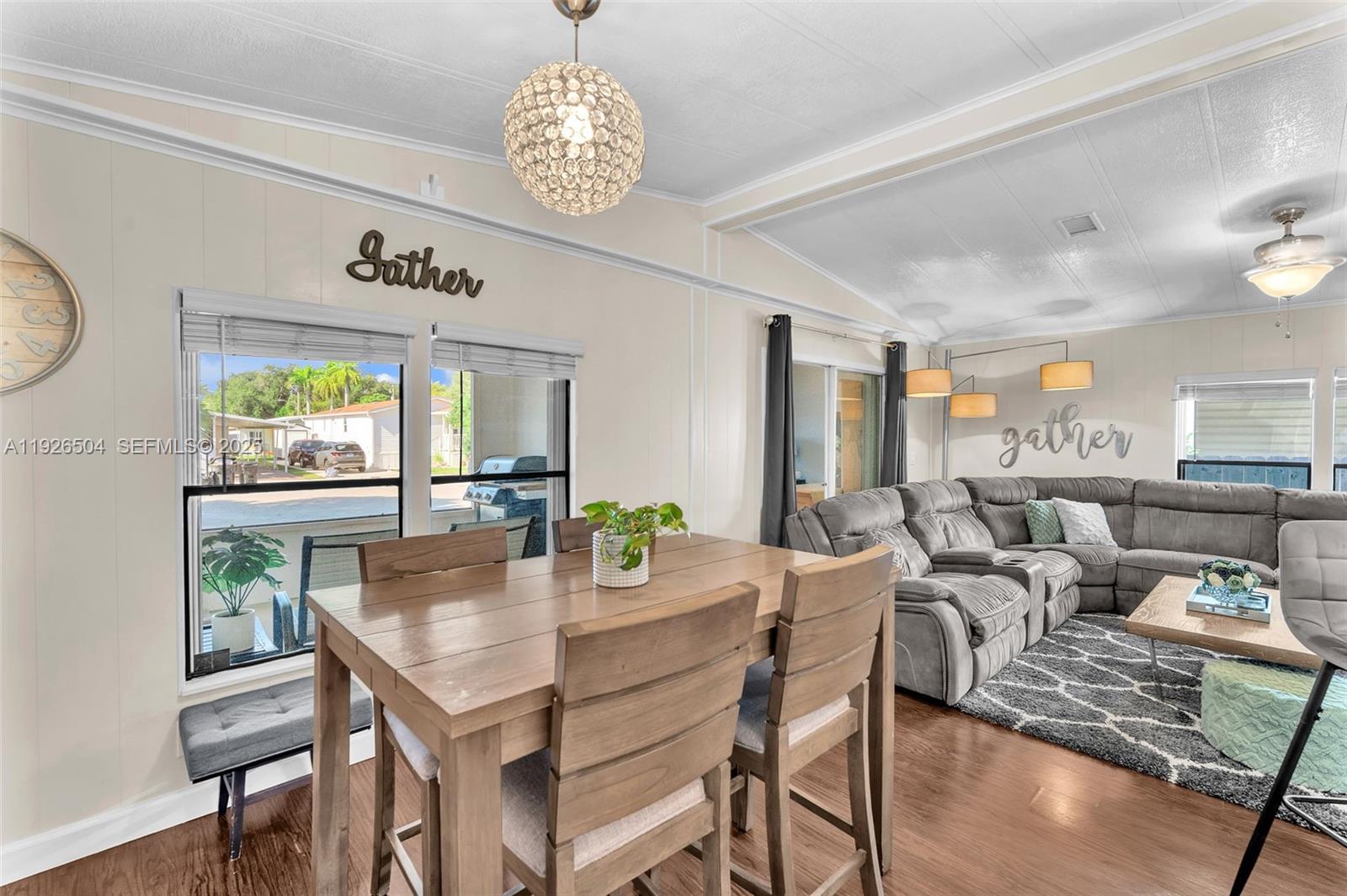 RAVENSWOOD NORTH - Residential