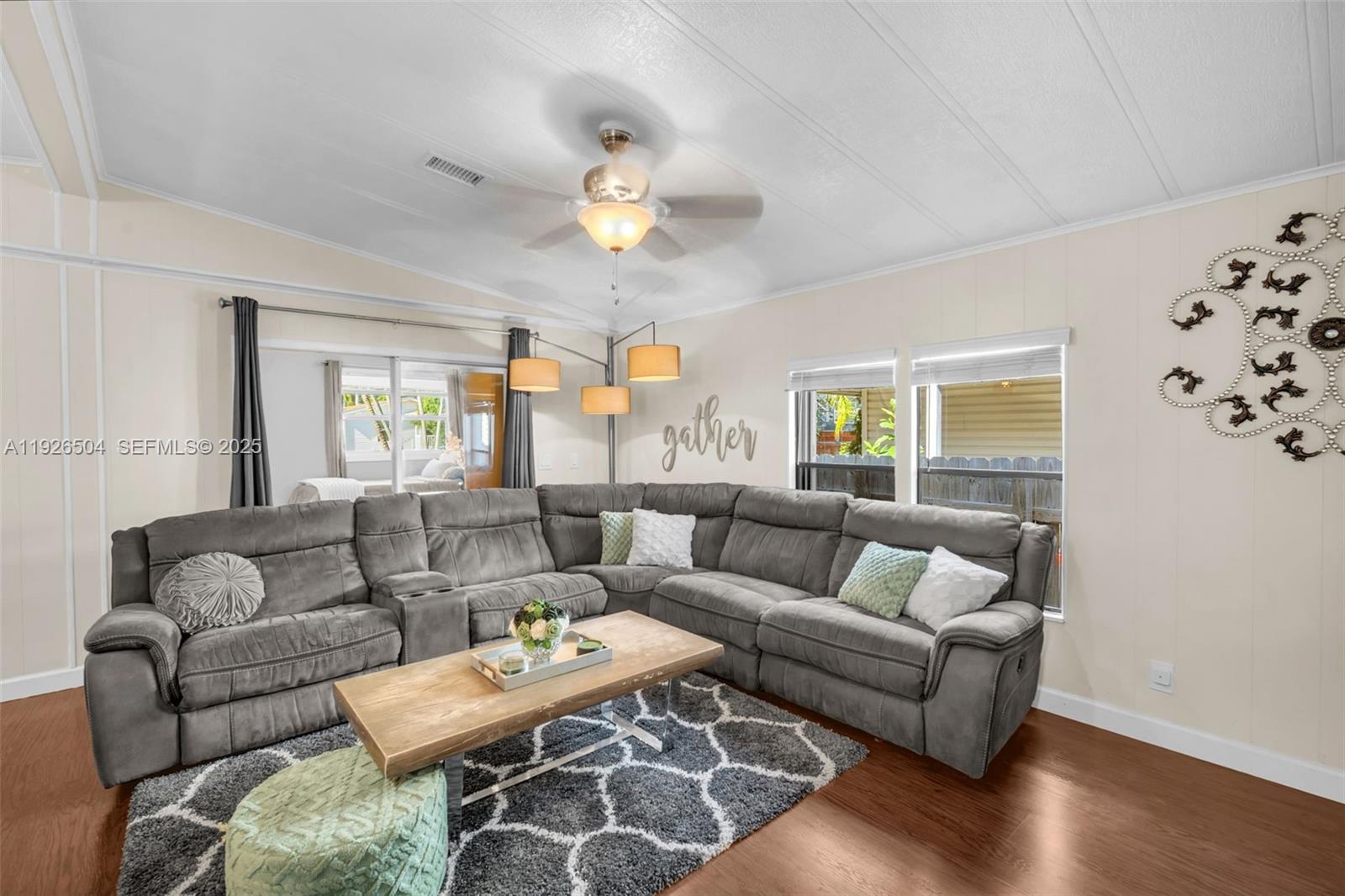 RAVENSWOOD NORTH - Residential