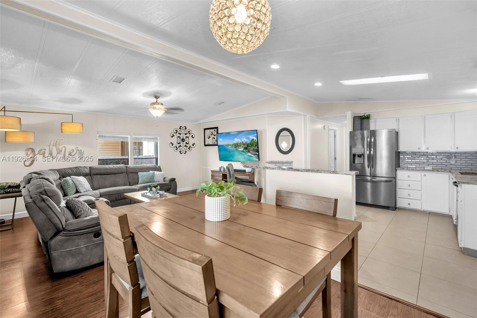 RAVENSWOOD NORTH - Residential