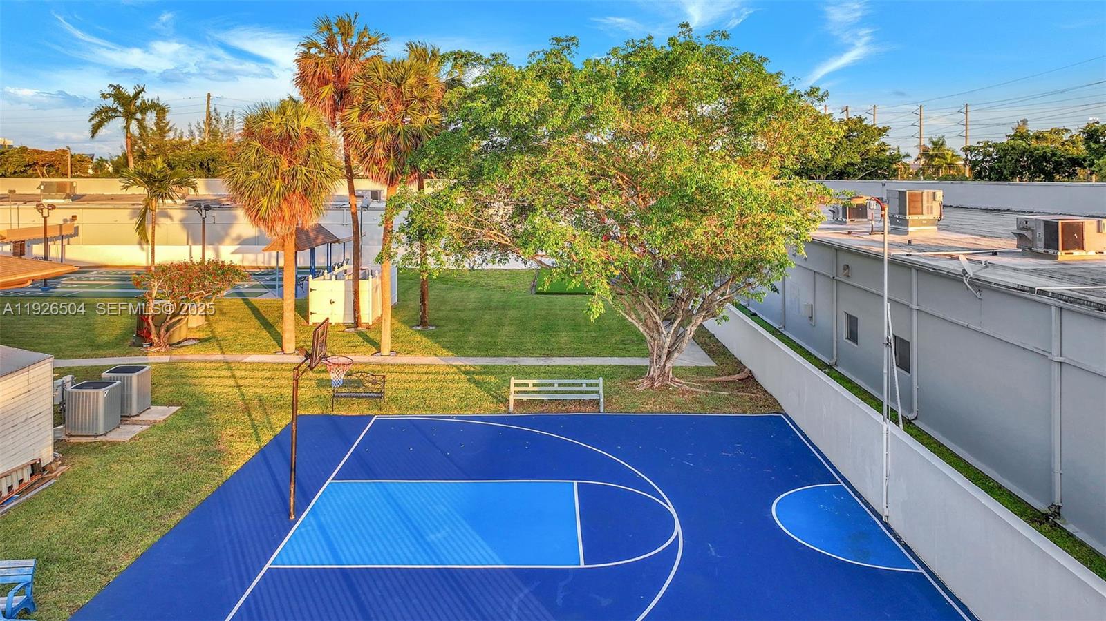 RAVENSWOOD NORTH - Residential