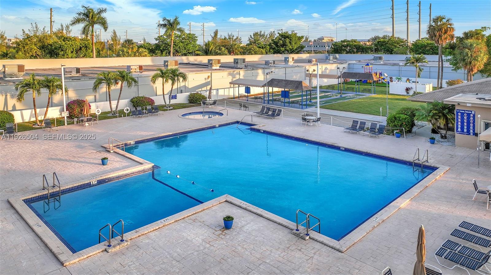 RAVENSWOOD NORTH - Residential