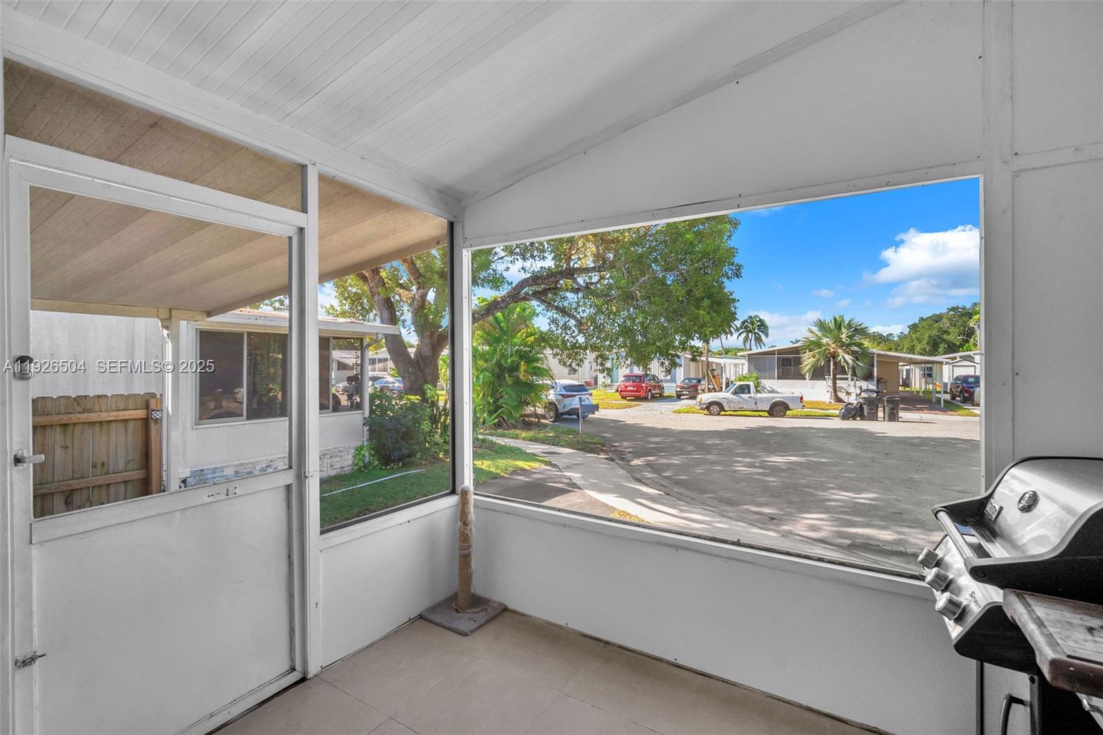 RAVENSWOOD NORTH - Residential