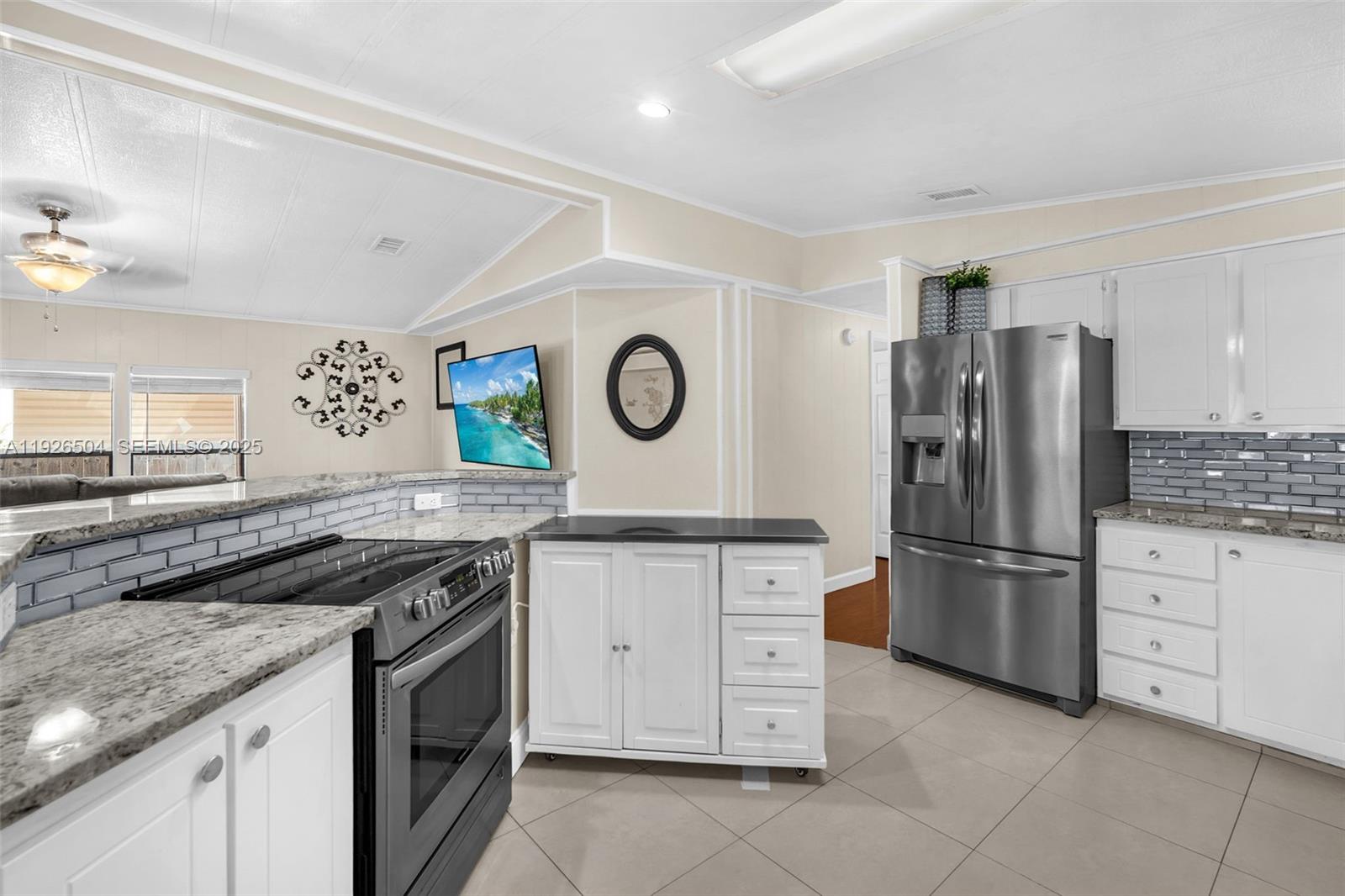 View photos, virtual tours, details... 5230 SW 26th Ave
