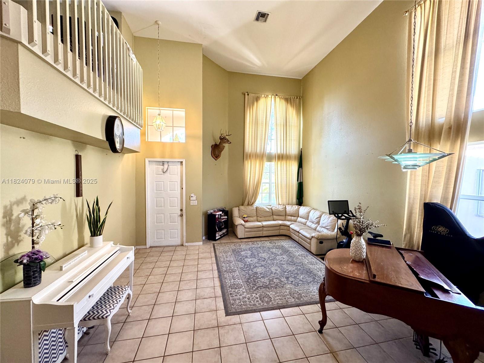 17088 NW 19th St, Pembroke Pines, FL, 33028/$725,000 1 17088 NW 19th St