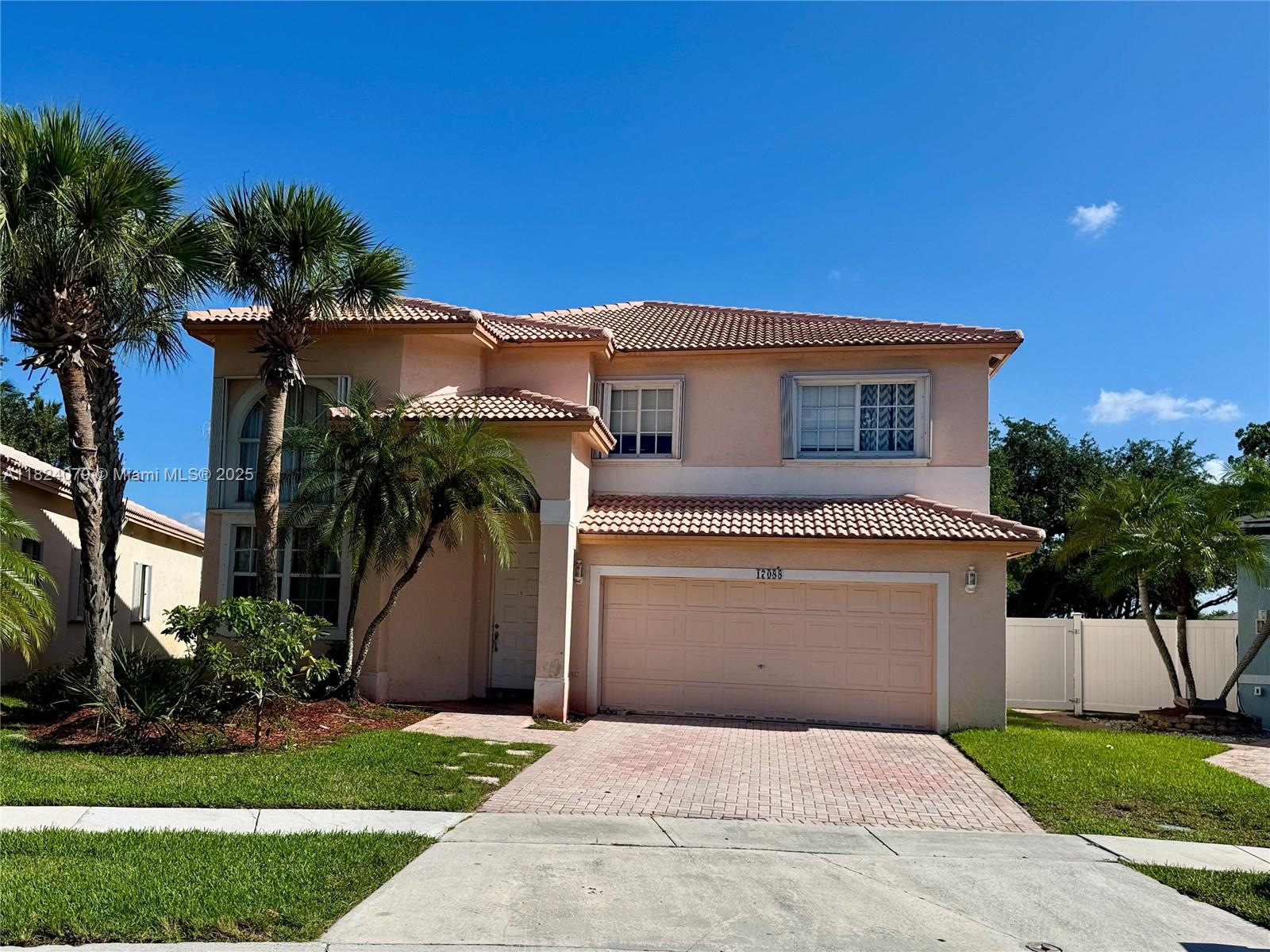 Property for Sale at 17088 Nw 19th St, Pembroke Pines, Miami-Dade County, Florida - Bedrooms: 4 
Bathrooms: 3  - $725,000
