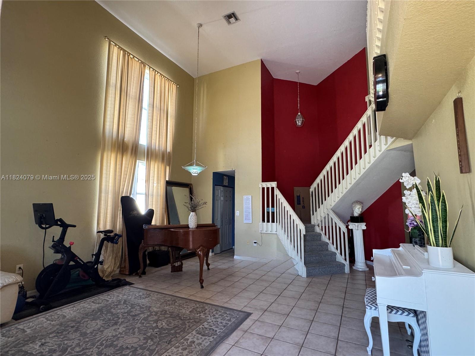 17088 NW 19th St, Pembroke Pines, FL, 33028/$725,000 3 17088 NW 19th St