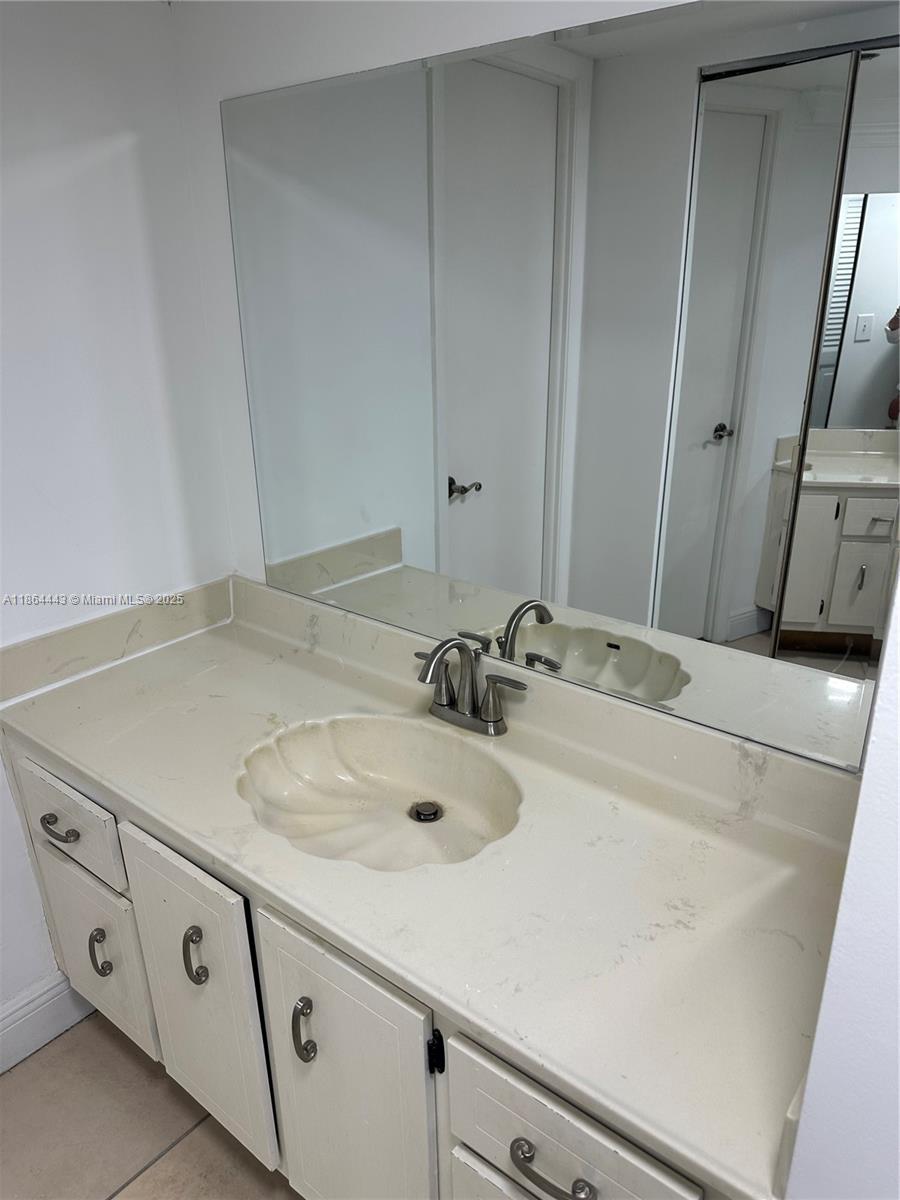 PARK PLACE CONDOMINIUM NO - Residential Lease