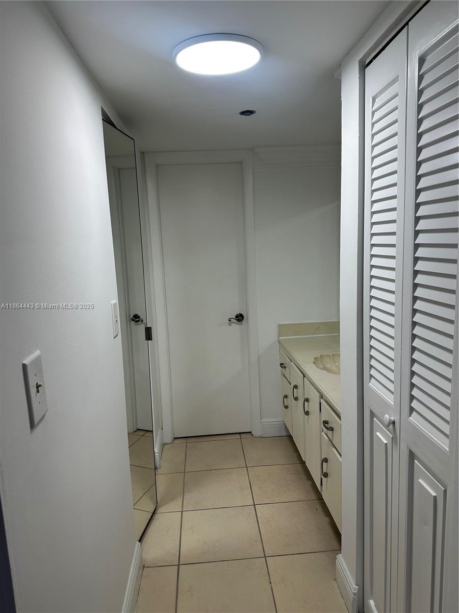 PARK PLACE CONDOMINIUM NO - Residential Lease