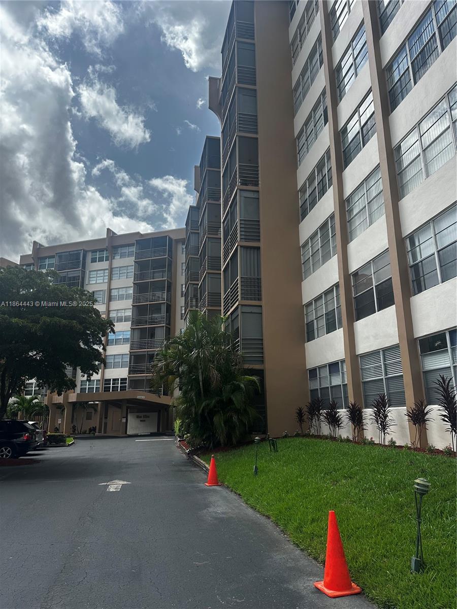 PARK PLACE CONDOMINIUM NO - Residential Lease