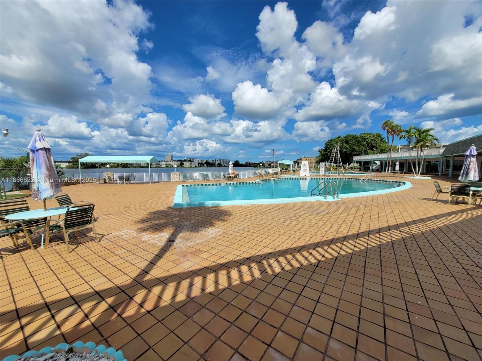 FIFTH MOORINGS CONDO - Residential