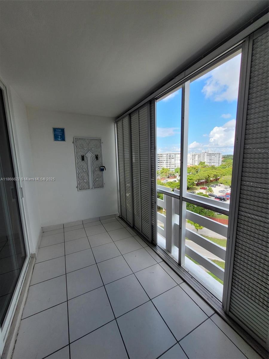 FIFTH MOORINGS CONDO - Residential