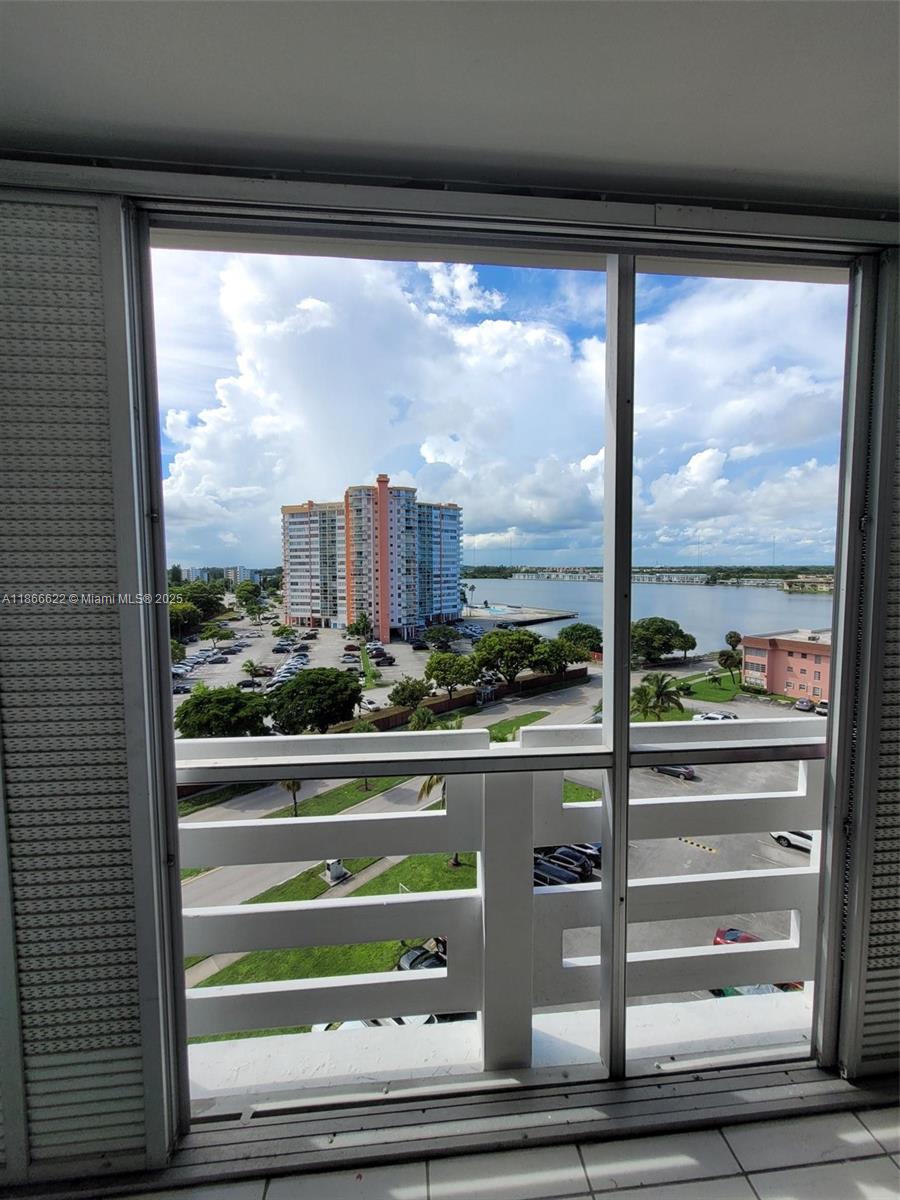 FIFTH MOORINGS CONDO - Residential