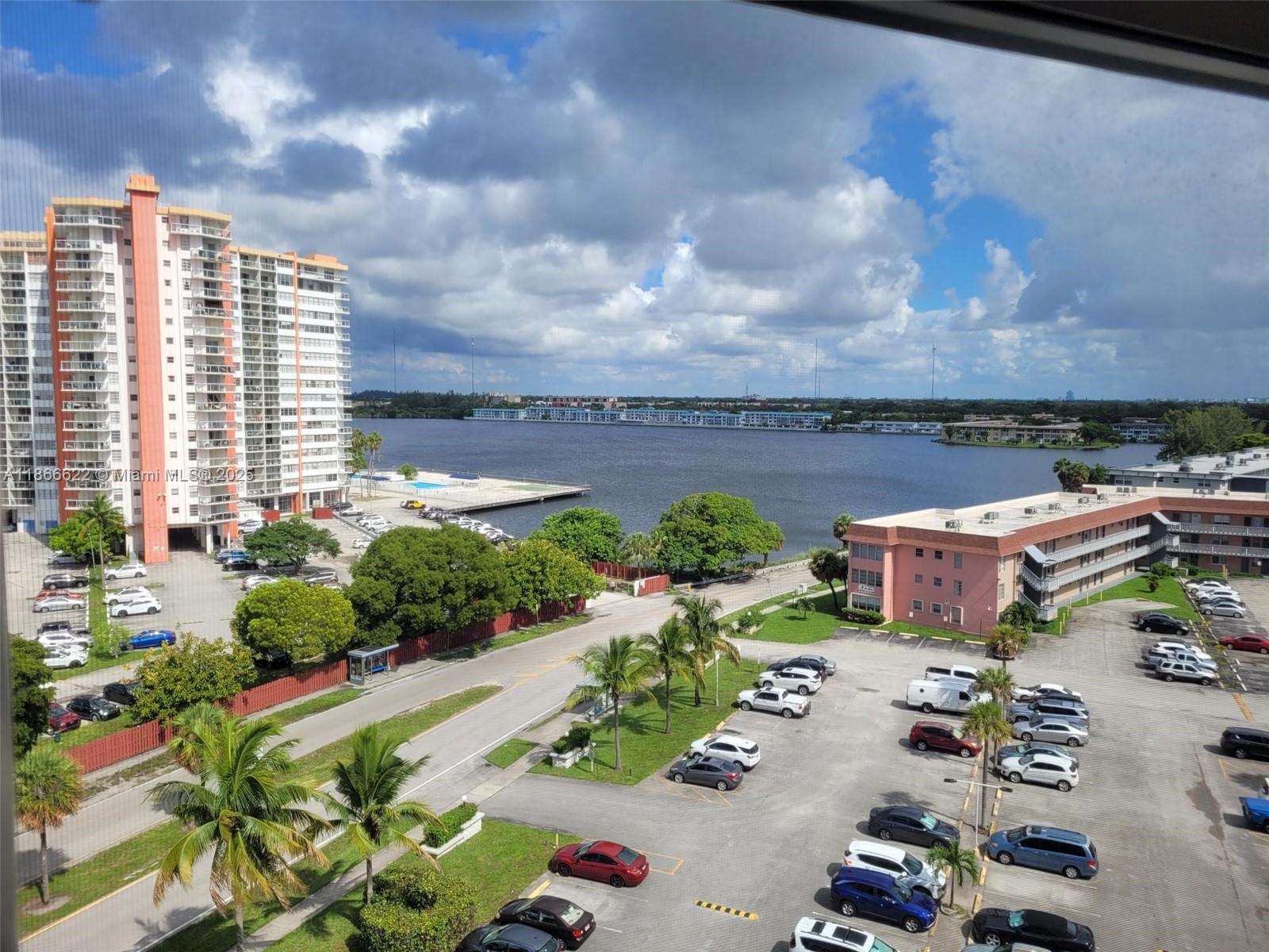 FIFTH MOORINGS CONDO - Residential