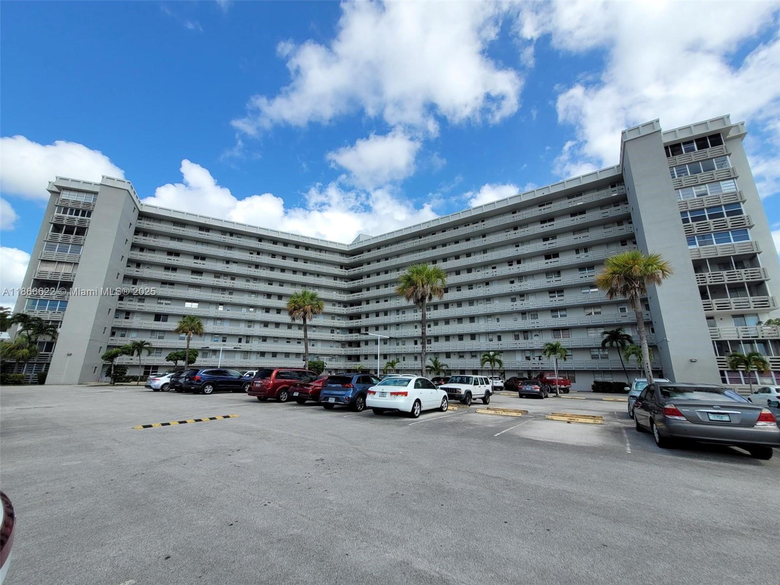 FIFTH MOORINGS CONDO - Residential