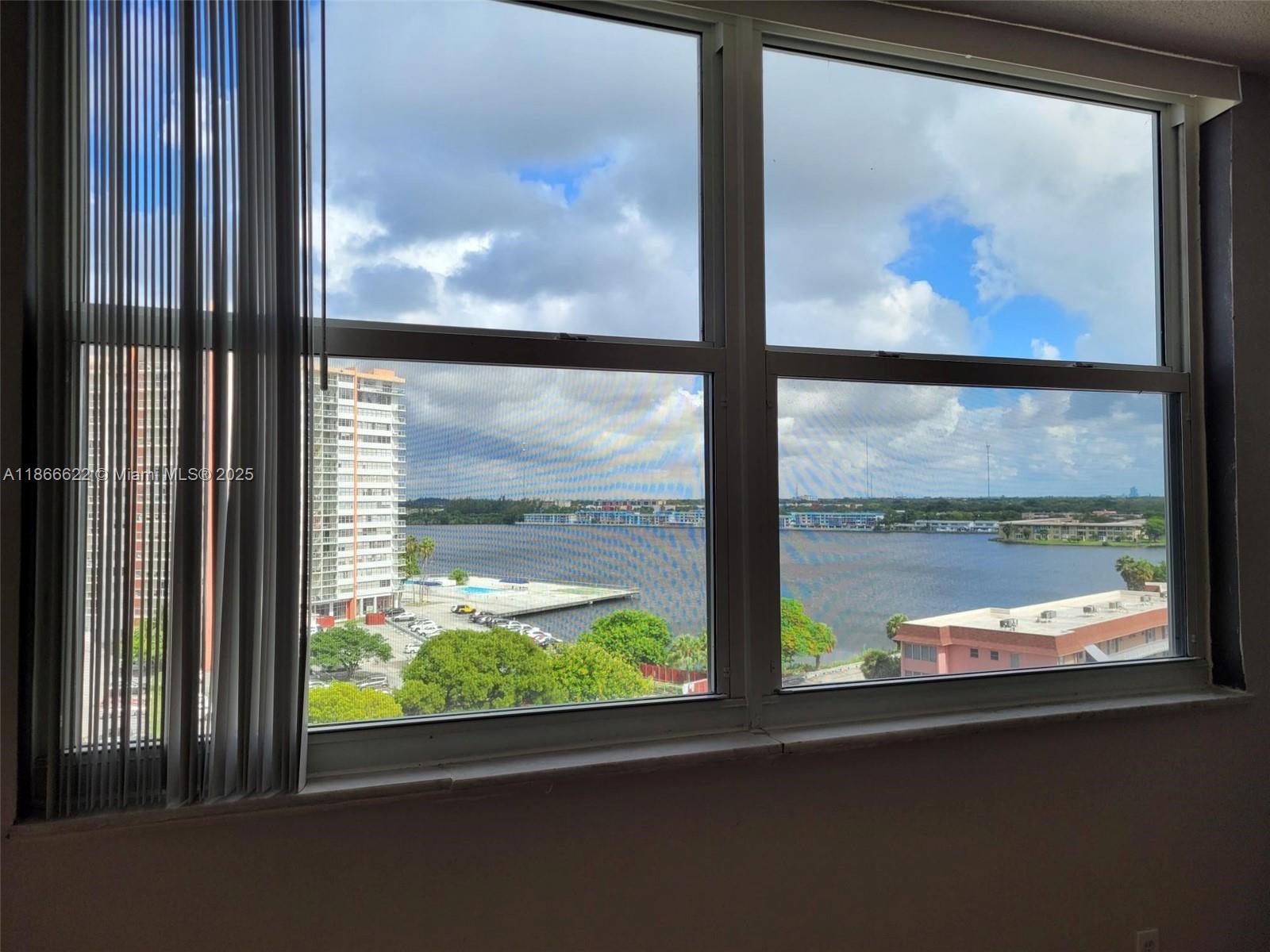 FIFTH MOORINGS CONDO - Residential