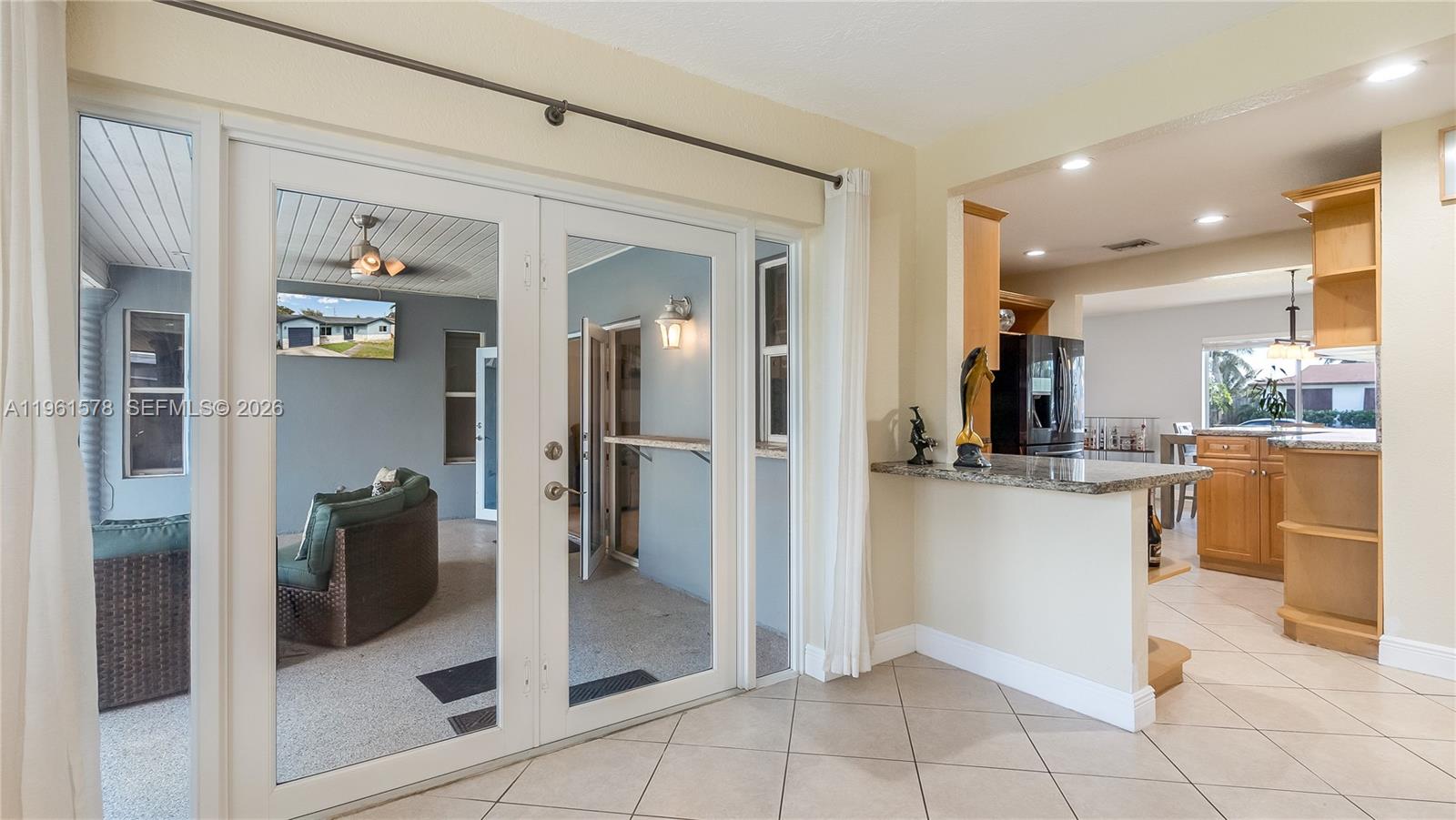 PASADENA LAKES SOUTH - Residential