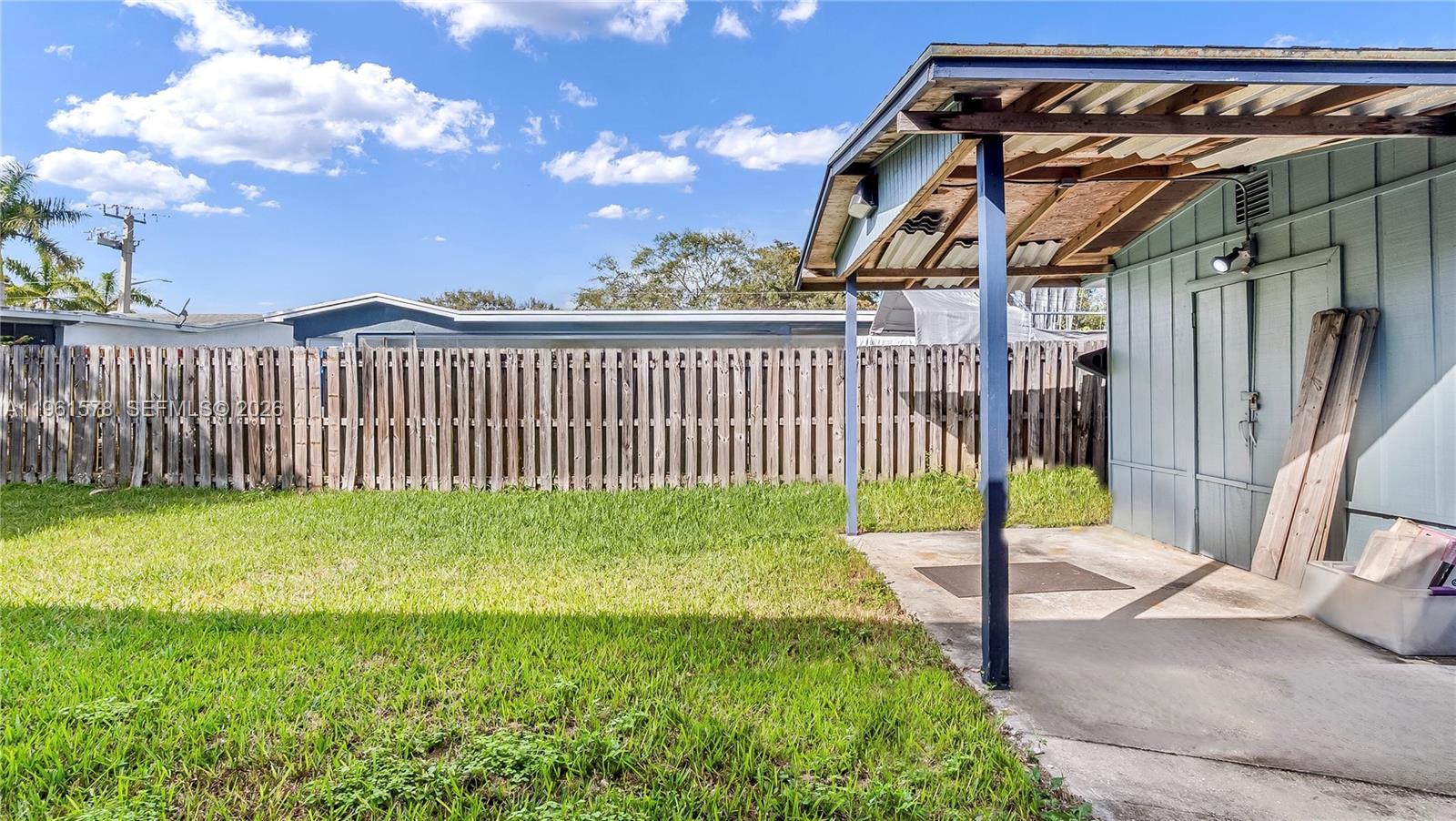 PASADENA LAKES SOUTH - Residential