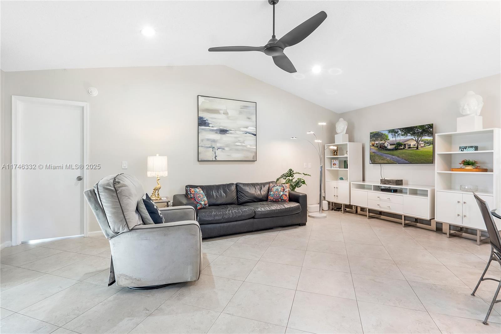 LAKES OF BOCA BARWOOD 2 - Residential