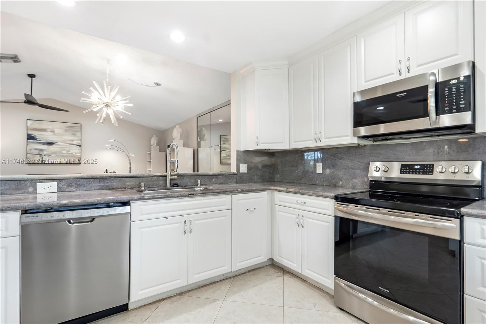 LAKES OF BOCA BARWOOD 2 - Residential