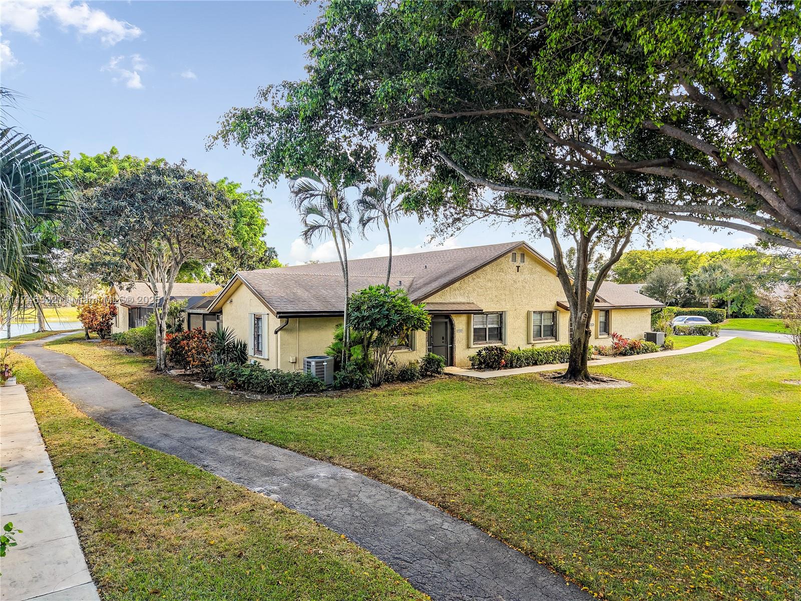 LAKES OF BOCA BARWOOD 2 - Residential