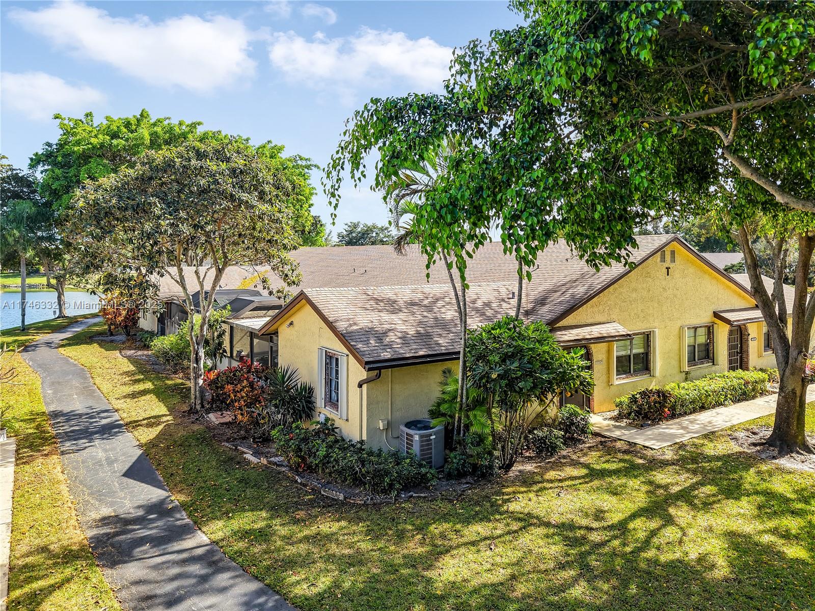 LAKES OF BOCA BARWOOD 2 - Residential