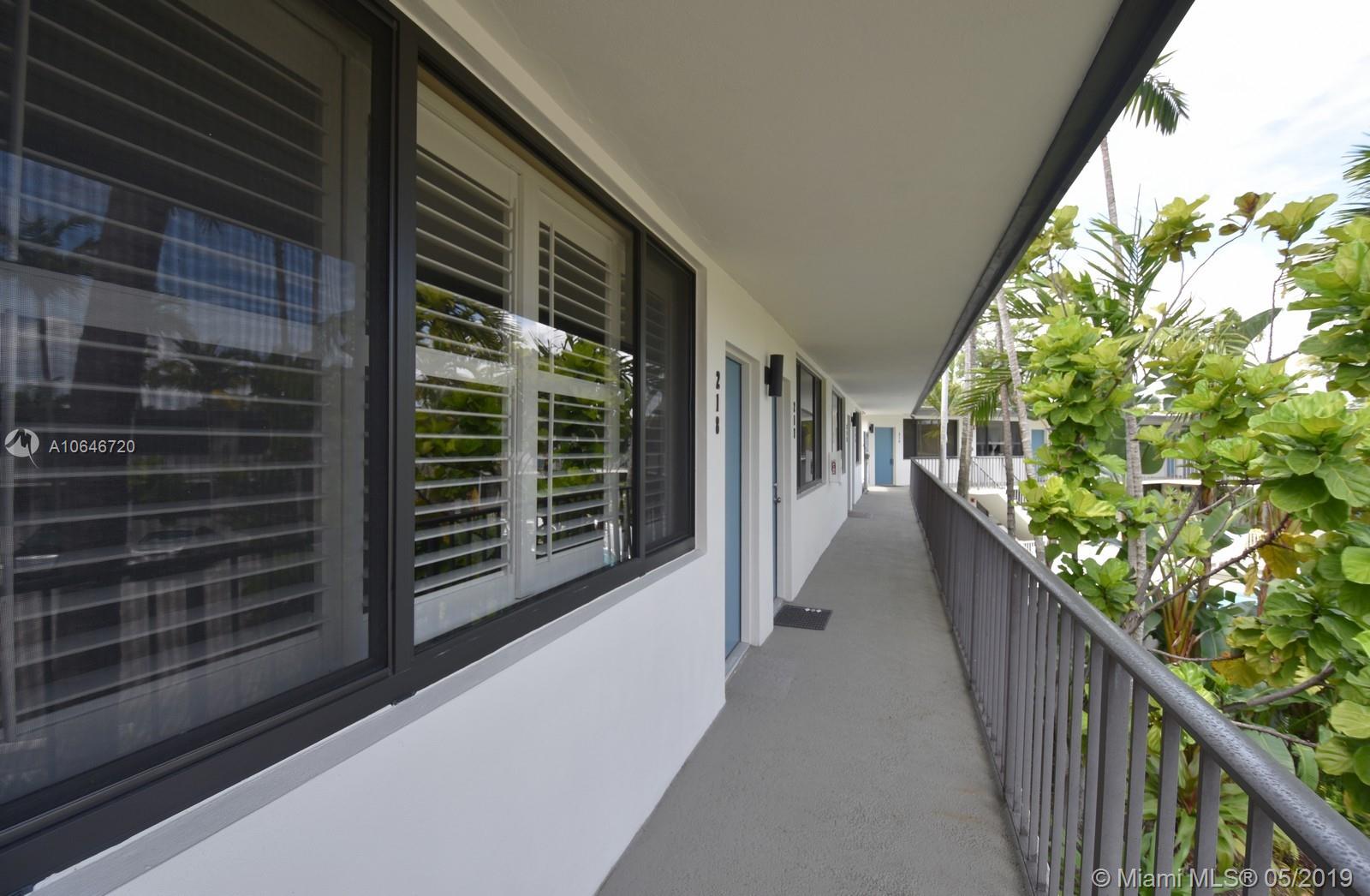 WOODS CONDO (THE) - Residential