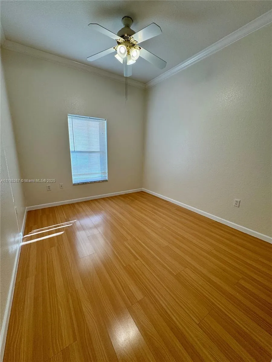 Weston, Florida 33331, United States, 4 Bedrooms Bedrooms, ,2 BathroomsBathrooms,Residential,Pending,110416