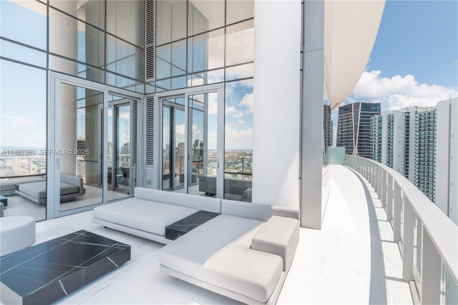 PARAMOUNT MIAMI WORLDCENT - Residential