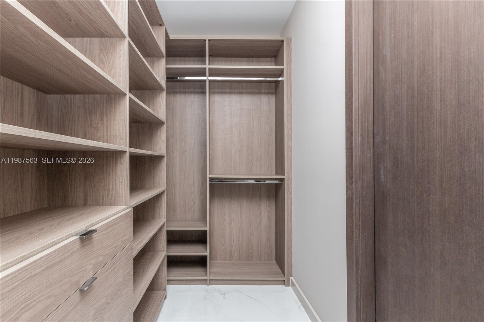 PARAMOUNT MIAMI WORLDCENT - Residential