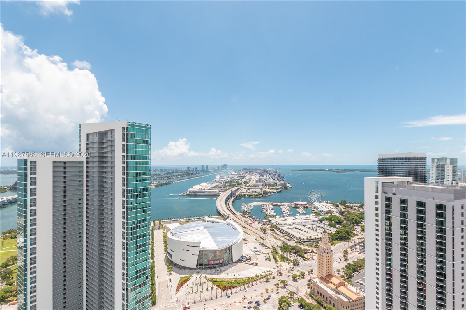 PARAMOUNT MIAMI WORLDCENT - Residential