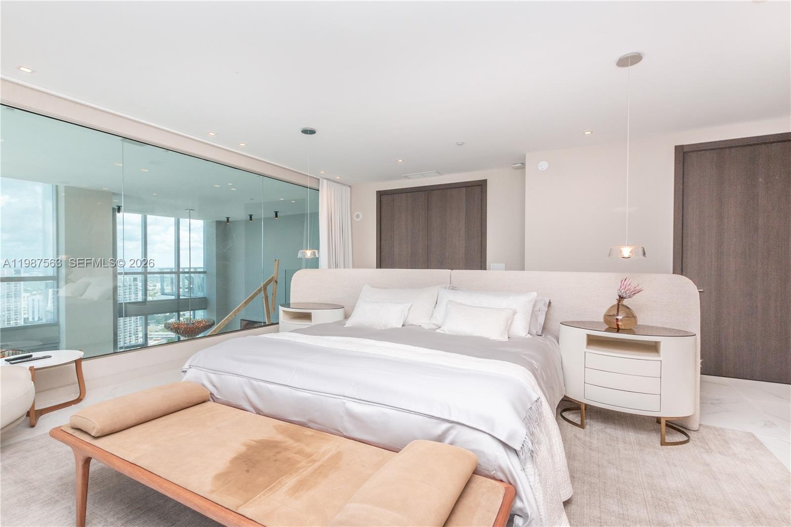 PARAMOUNT MIAMI WORLDCENT - Residential