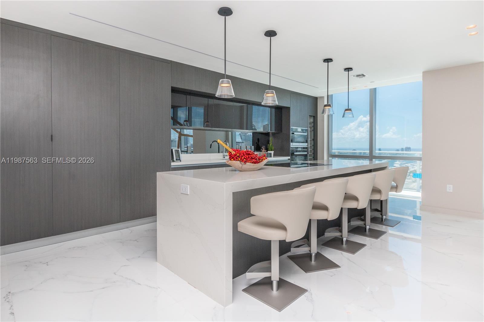 PARAMOUNT MIAMI WORLDCENT - Residential