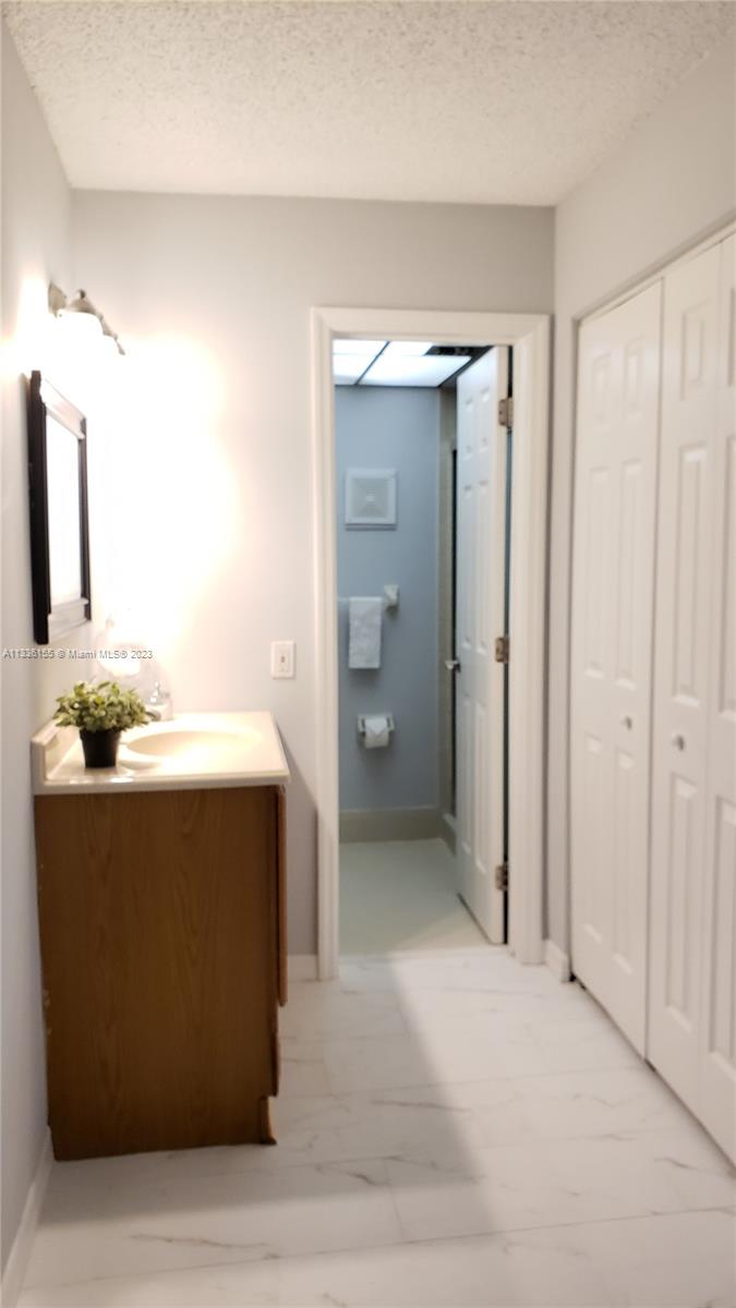 WATERS EDGE OF CORAL SPRI - Residential Lease