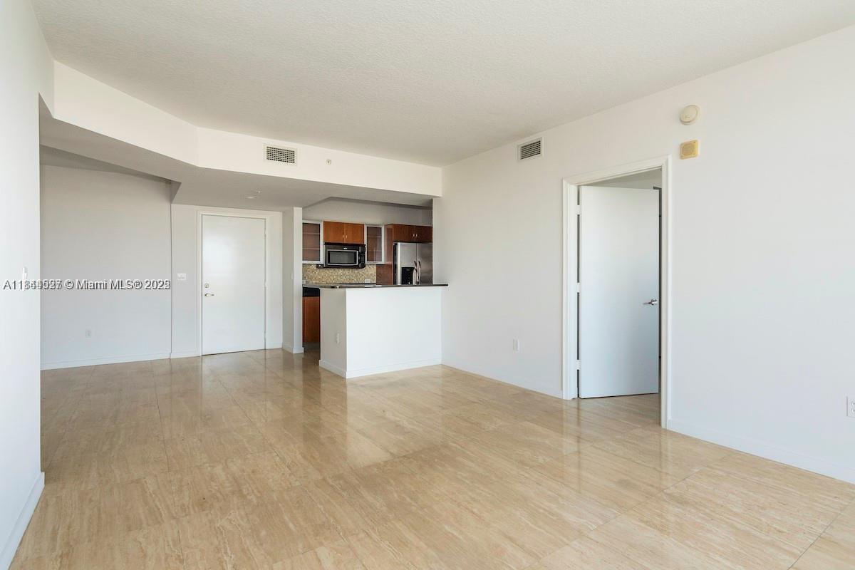 18800 NE 29th Ave 803