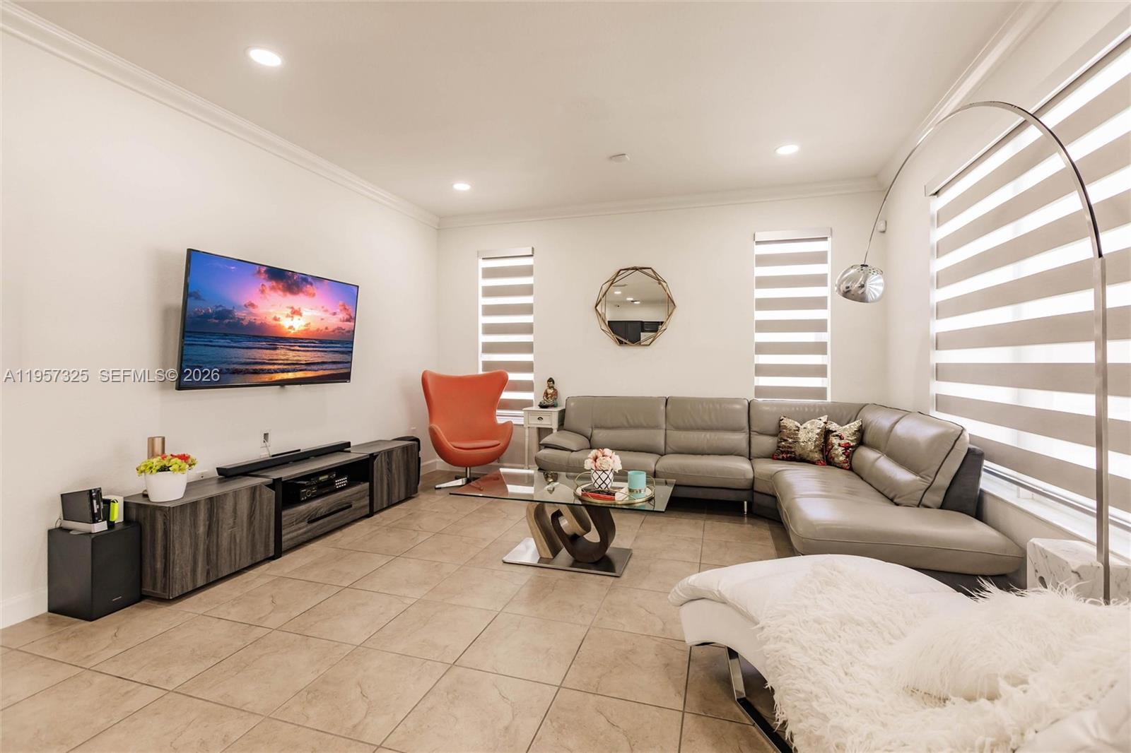 KENDALL COMMONS RESIDENTI - Residential