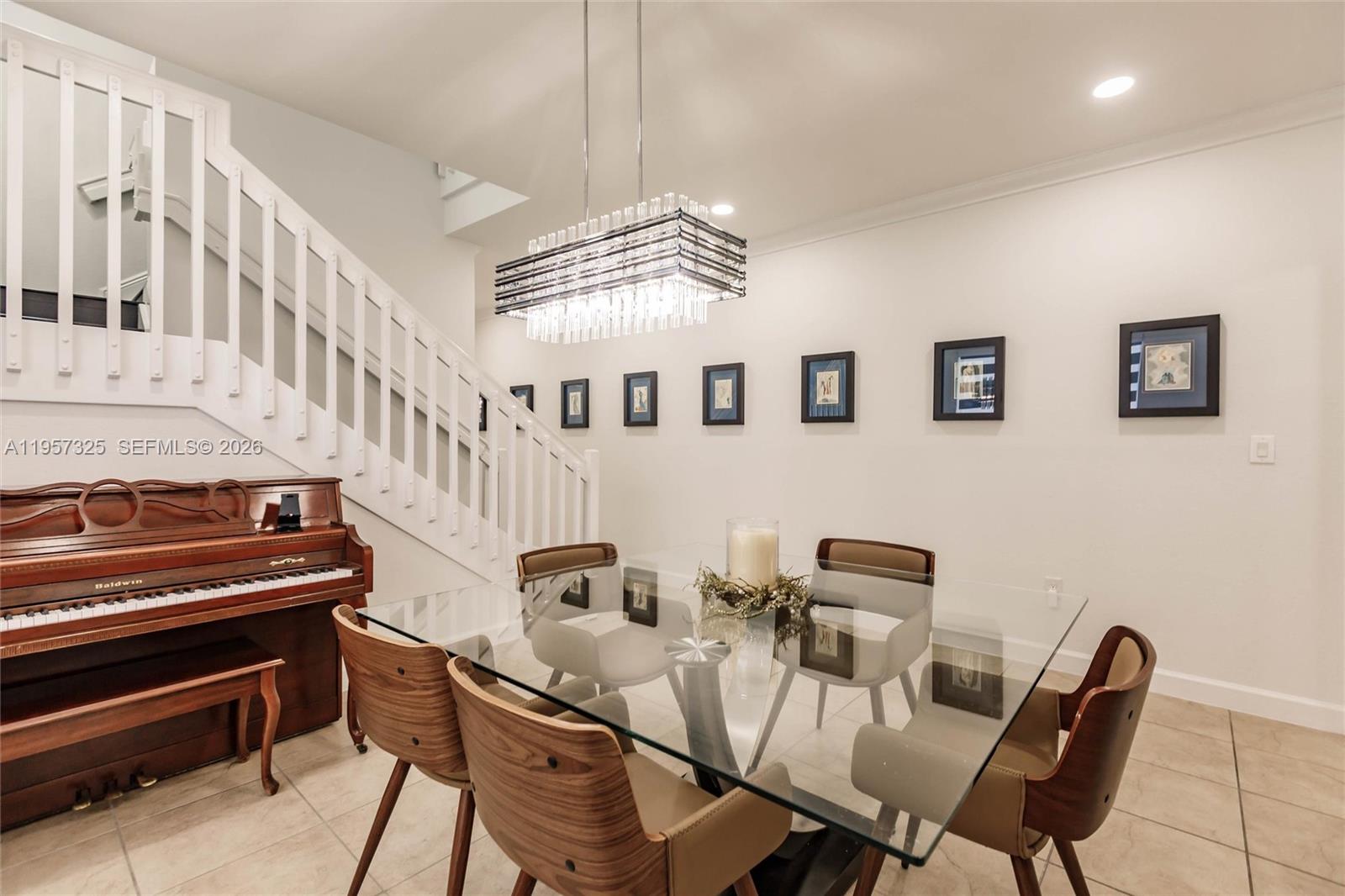 KENDALL COMMONS RESIDENTI - Residential