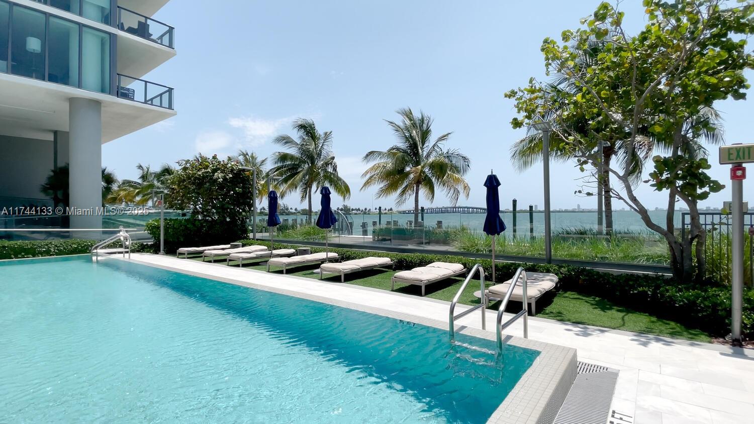 ONE PARAISO CONDO - Residential