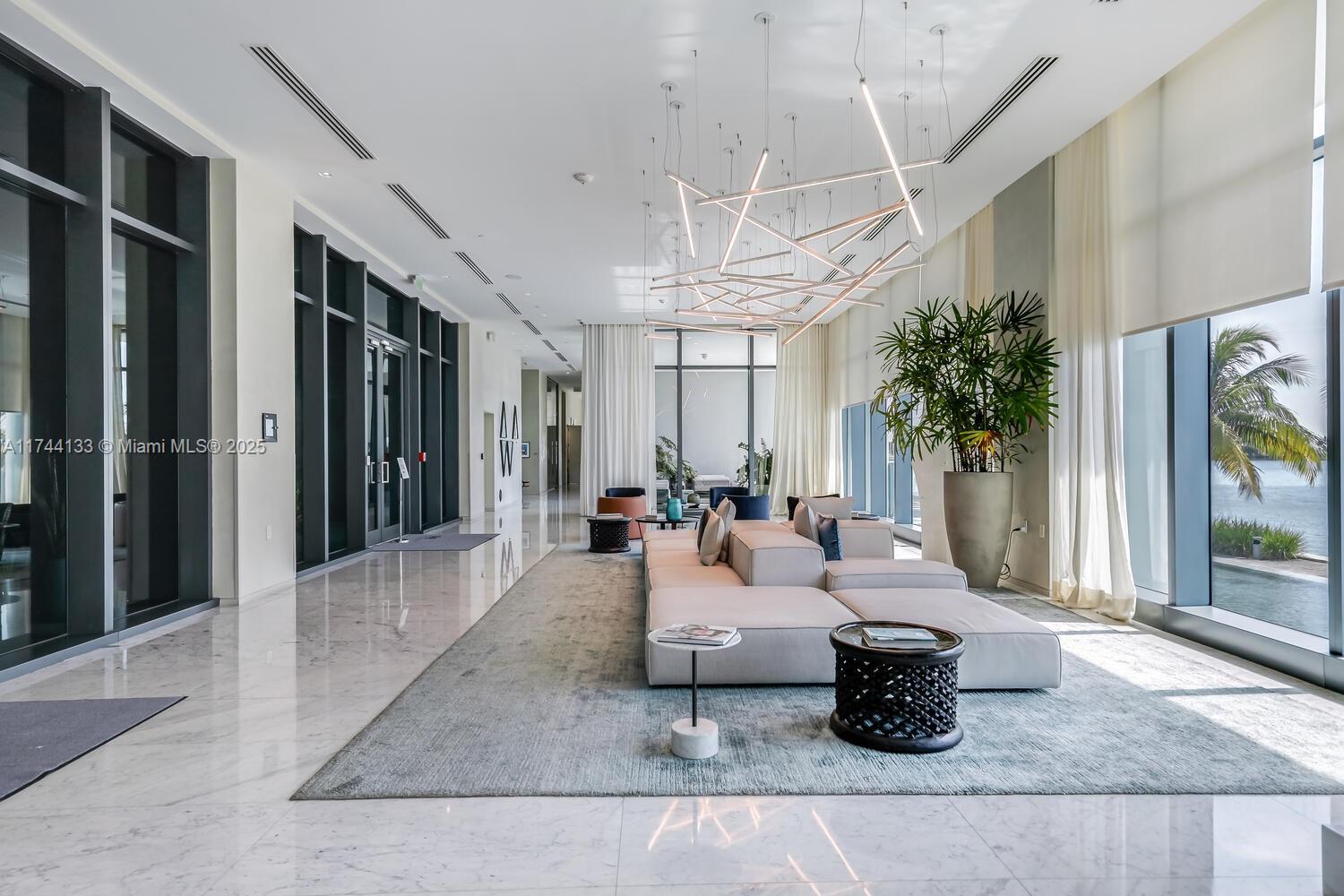 ONE PARAISO CONDO - Residential