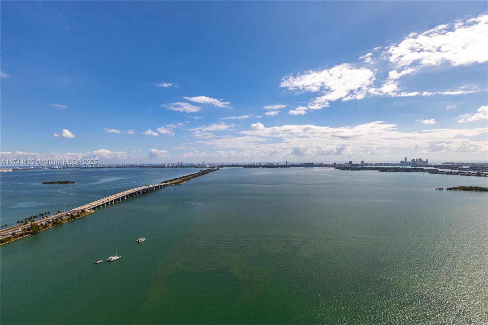 ONE PARAISO CONDO - Residential