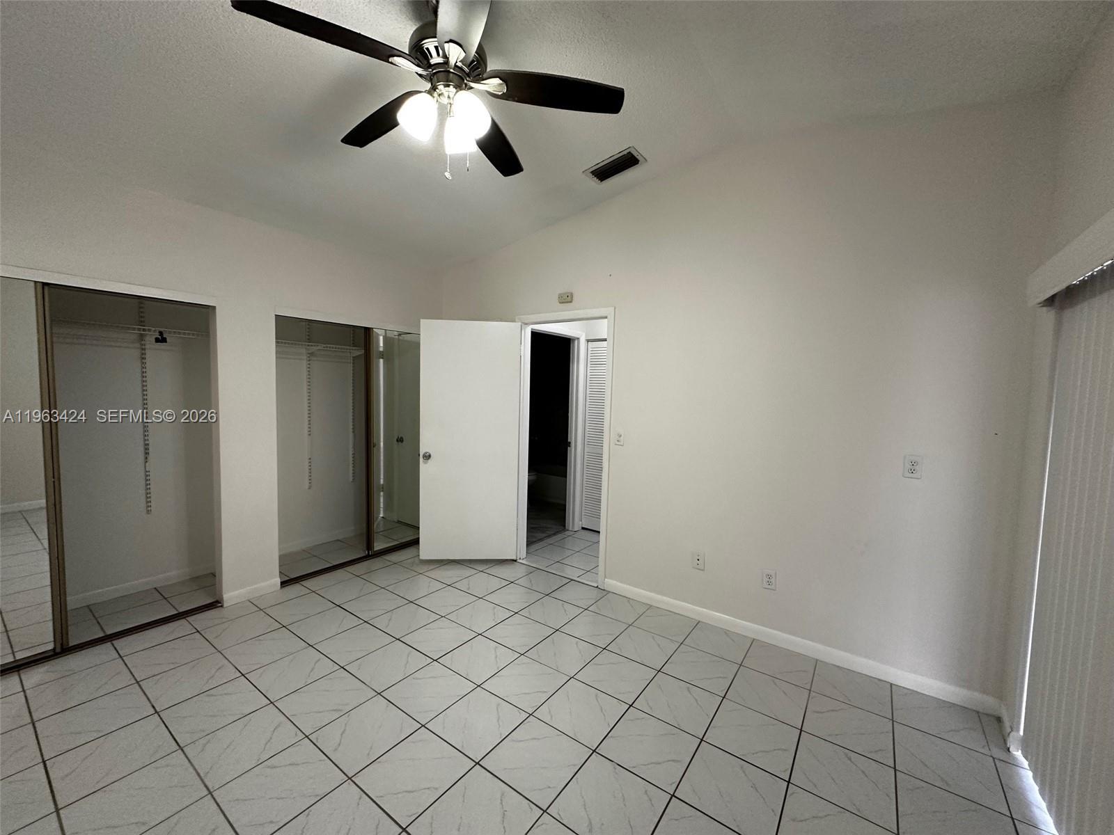 WESTWIND LAKES GARDEN HOM - Residential