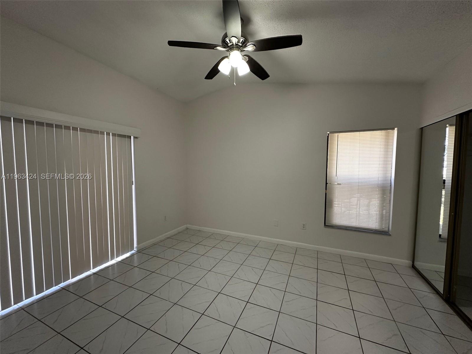 WESTWIND LAKES GARDEN HOM - Residential