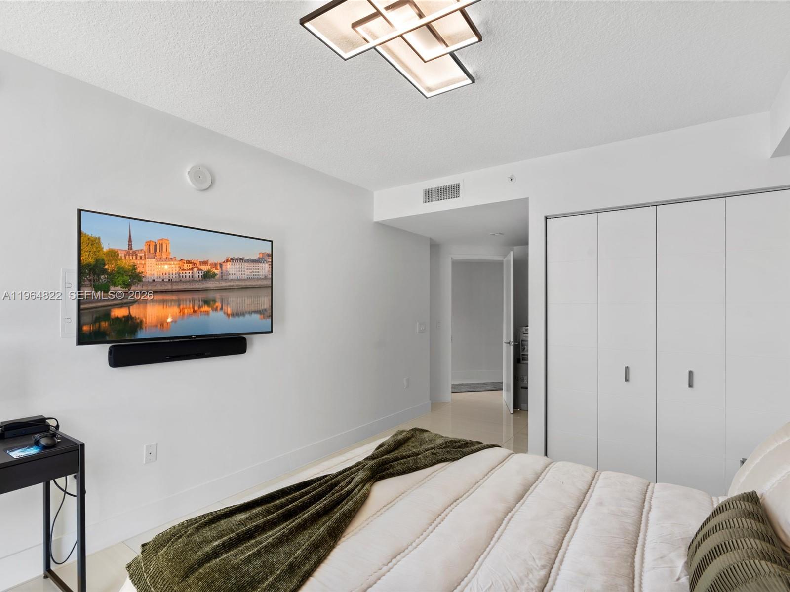 PARQUE TOWERS CONDO - Residential