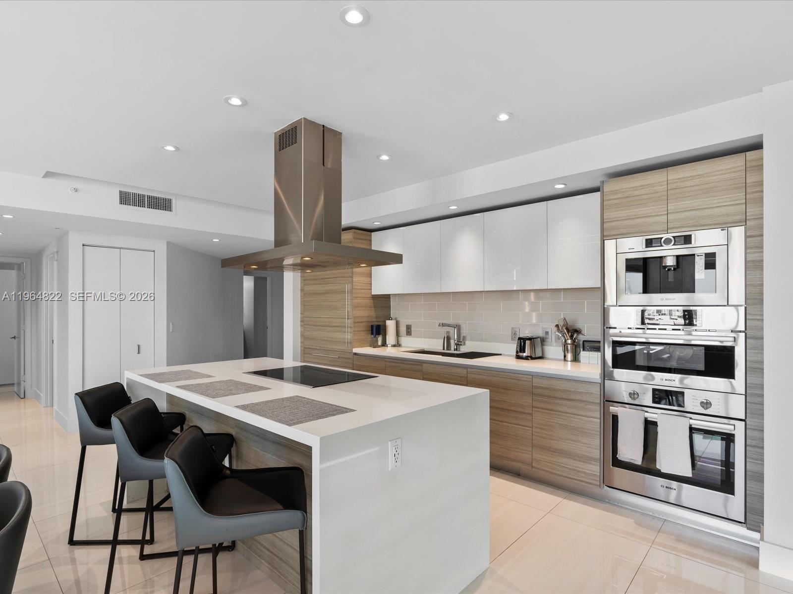 300 Sunny Isles Blvd 4-807